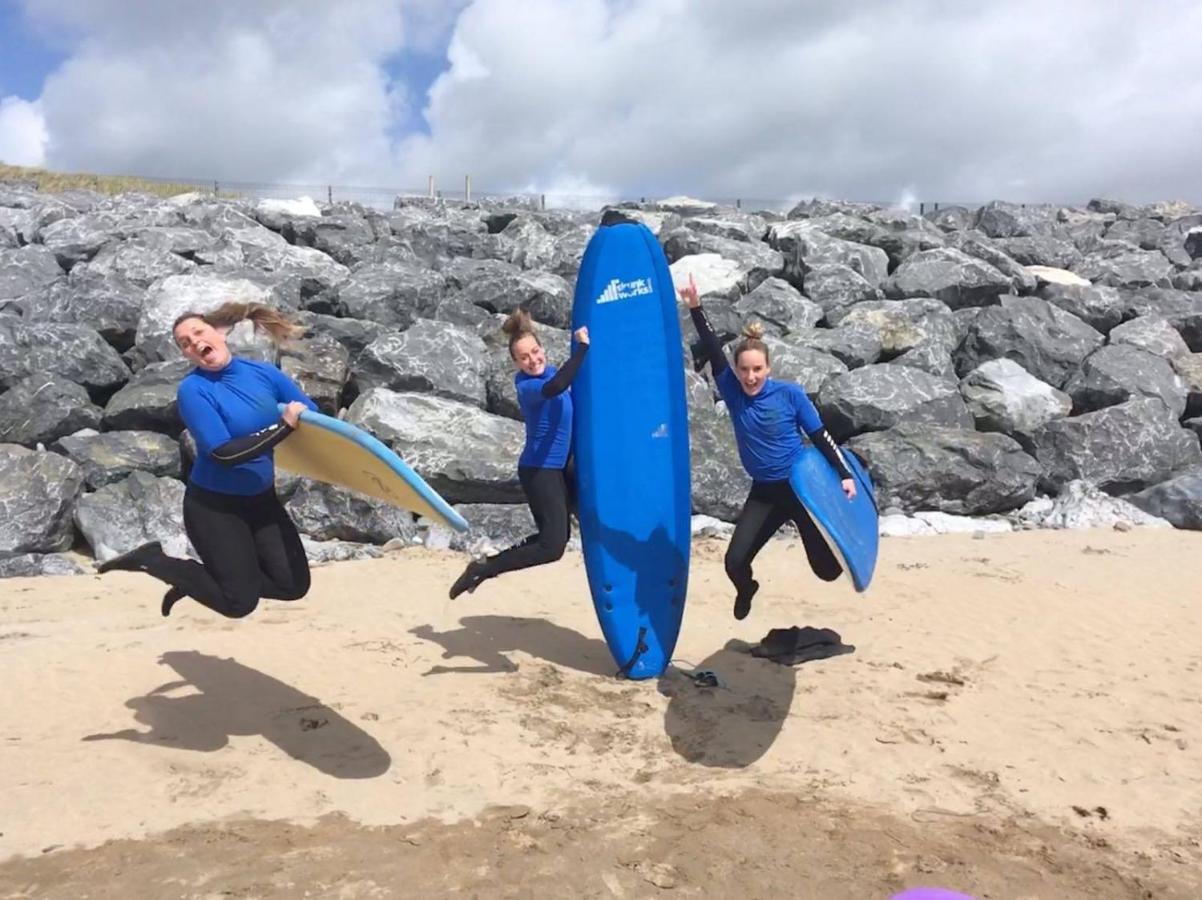 Lahinch -Beach -Surf- Hostel מראה חיצוני תמונה