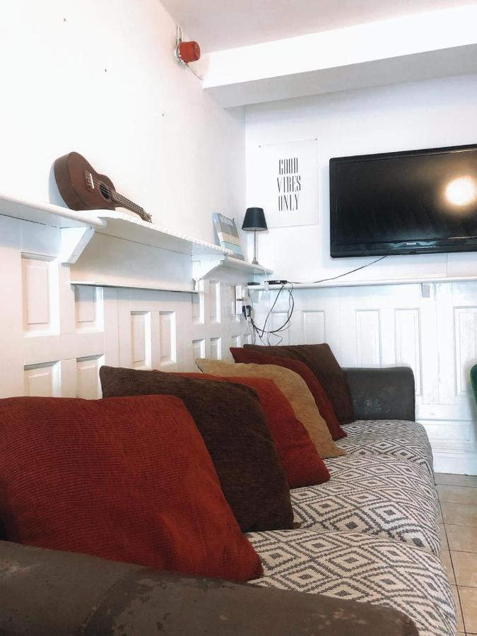 Lahinch -Beach -Surf- Hostel מראה חיצוני תמונה
