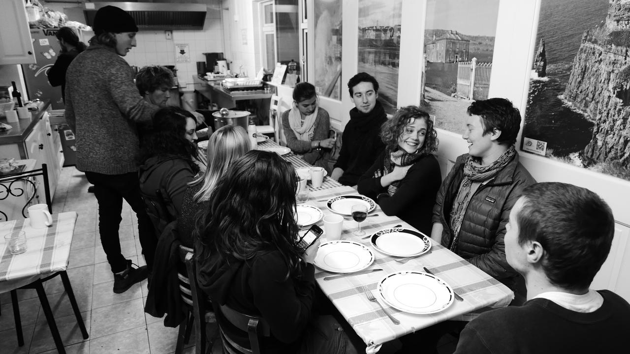 Lahinch -Beach -Surf- Hostel מראה חיצוני תמונה